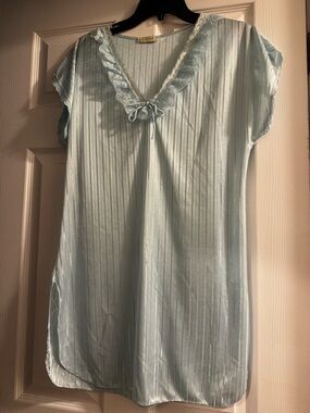 Light Blue V-Neck Lace Trim Women's Top